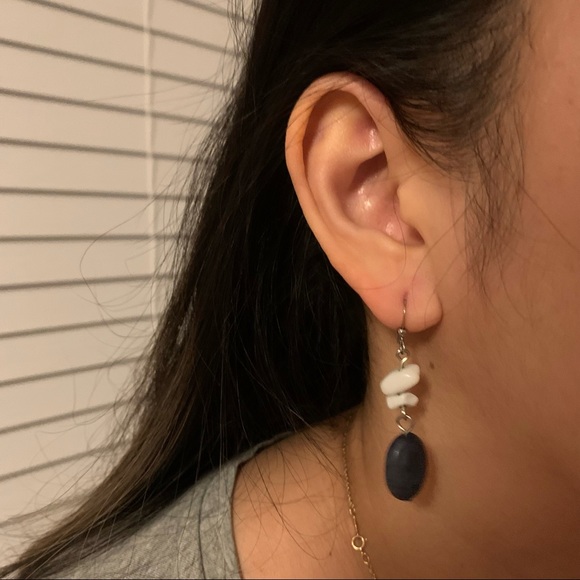 Vintage long stone dangle earrings - Picture 2 of 2